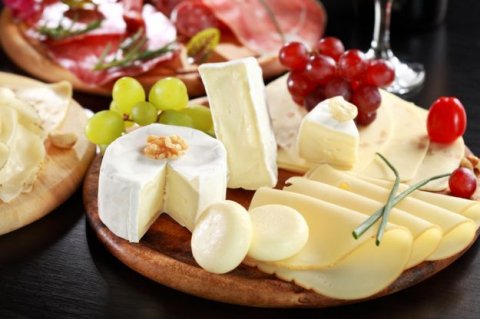 Produkcja przekąsek z sera/ single, pary, grupy